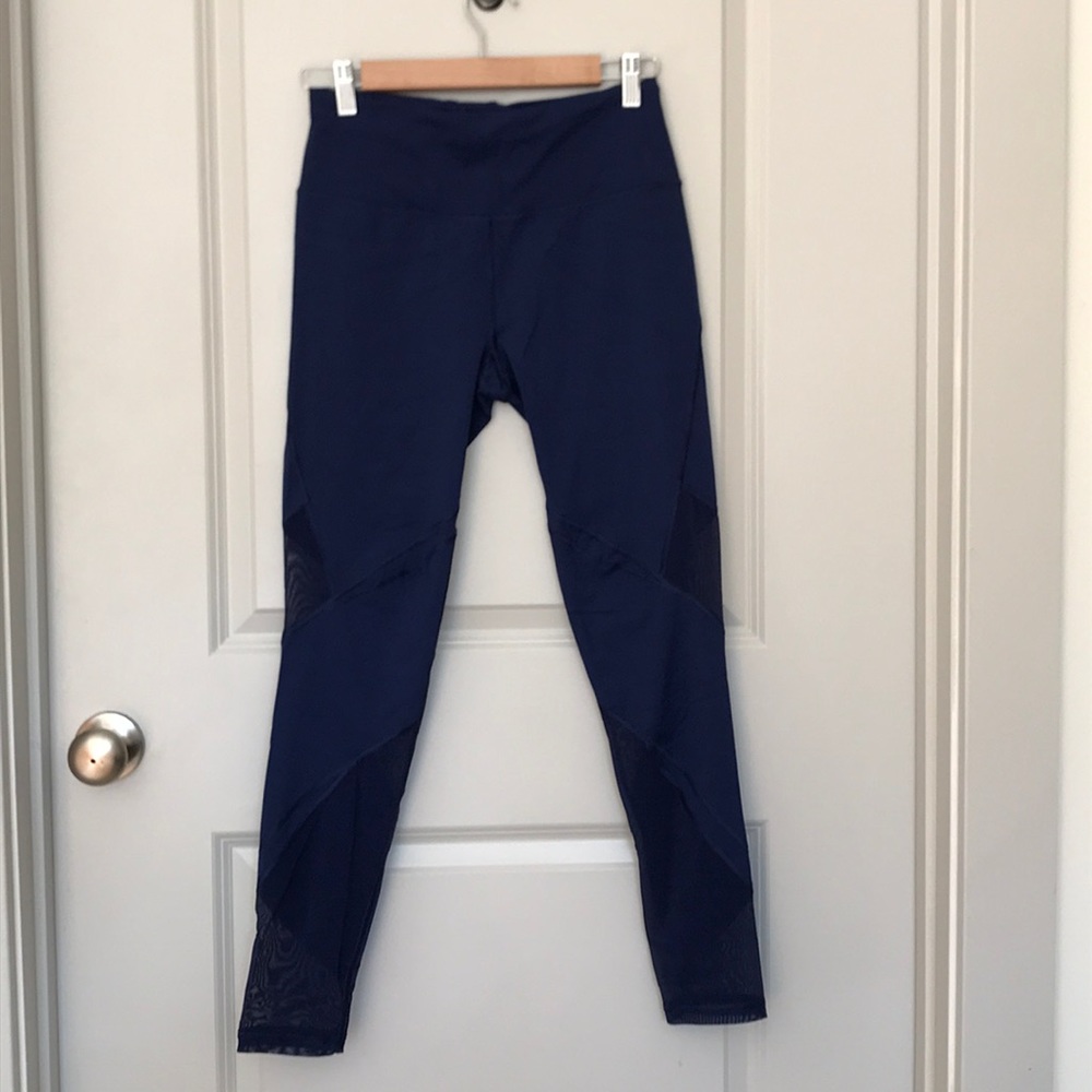 Medium - VS Sport / Sheer blue leggings - Picture 5 of 8